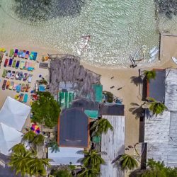 han-out-beachbar-helicopter-view